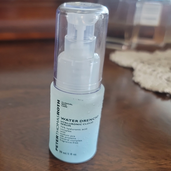 Peter thomas roth Water Drench Hyaluronic Glow Serum, 1-oz. - Picture 2 of 2
